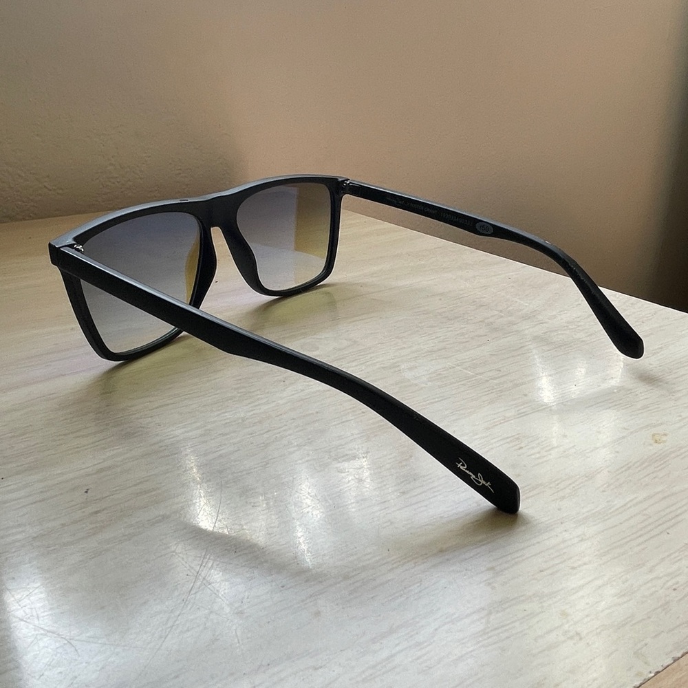 Panama Jack Stylish Black Sunglasses with Blue Lenses - Picture 5 of 6